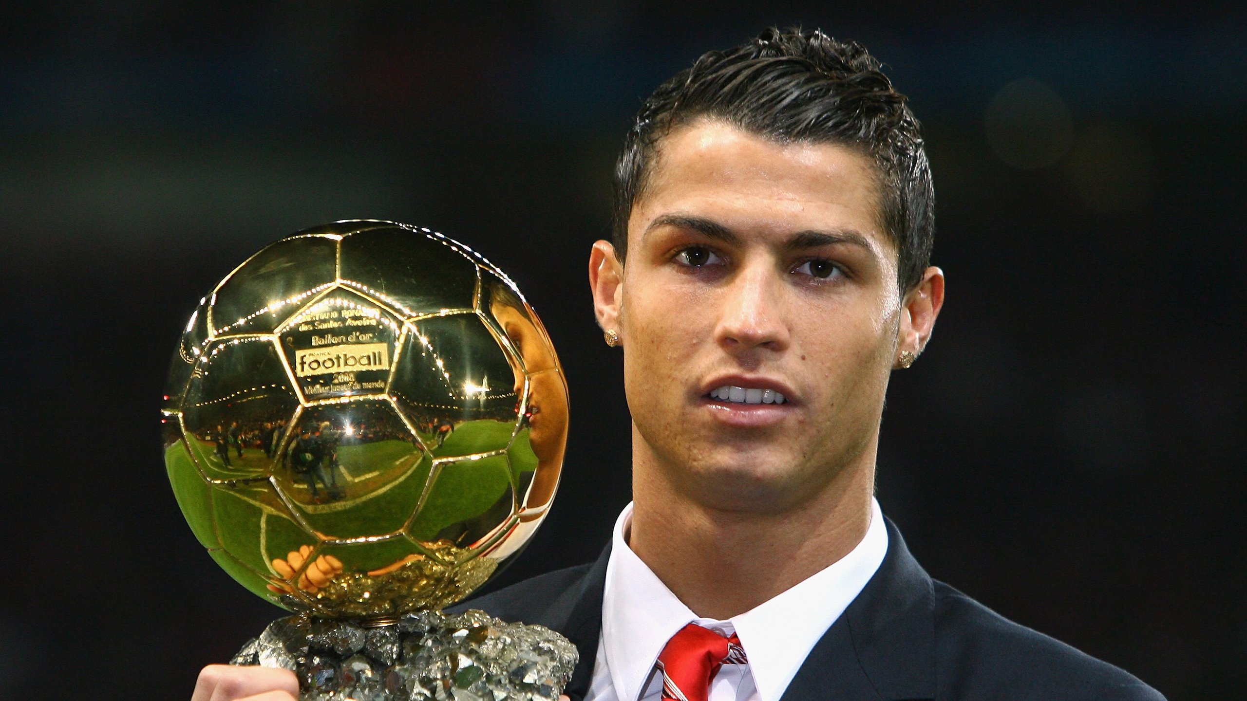 乐鱼体育官网-曼城轻取哥本哈根，哈兰德破门蓝月亮轻松晋级，哈兰德加盟曼联